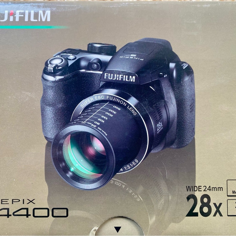 Fujifilm FinePix S4400 Black Digital Camera with 28x Zoom